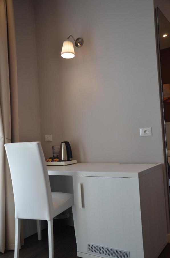 H2O Bed & Breakfast ซีร์มิโอเน ภายนอก รูปภาพ